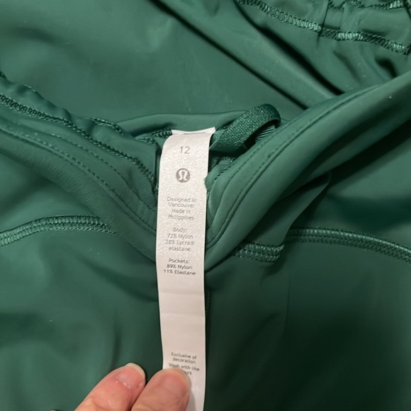 Lulu leggings size 12 - Picture 2 of 2